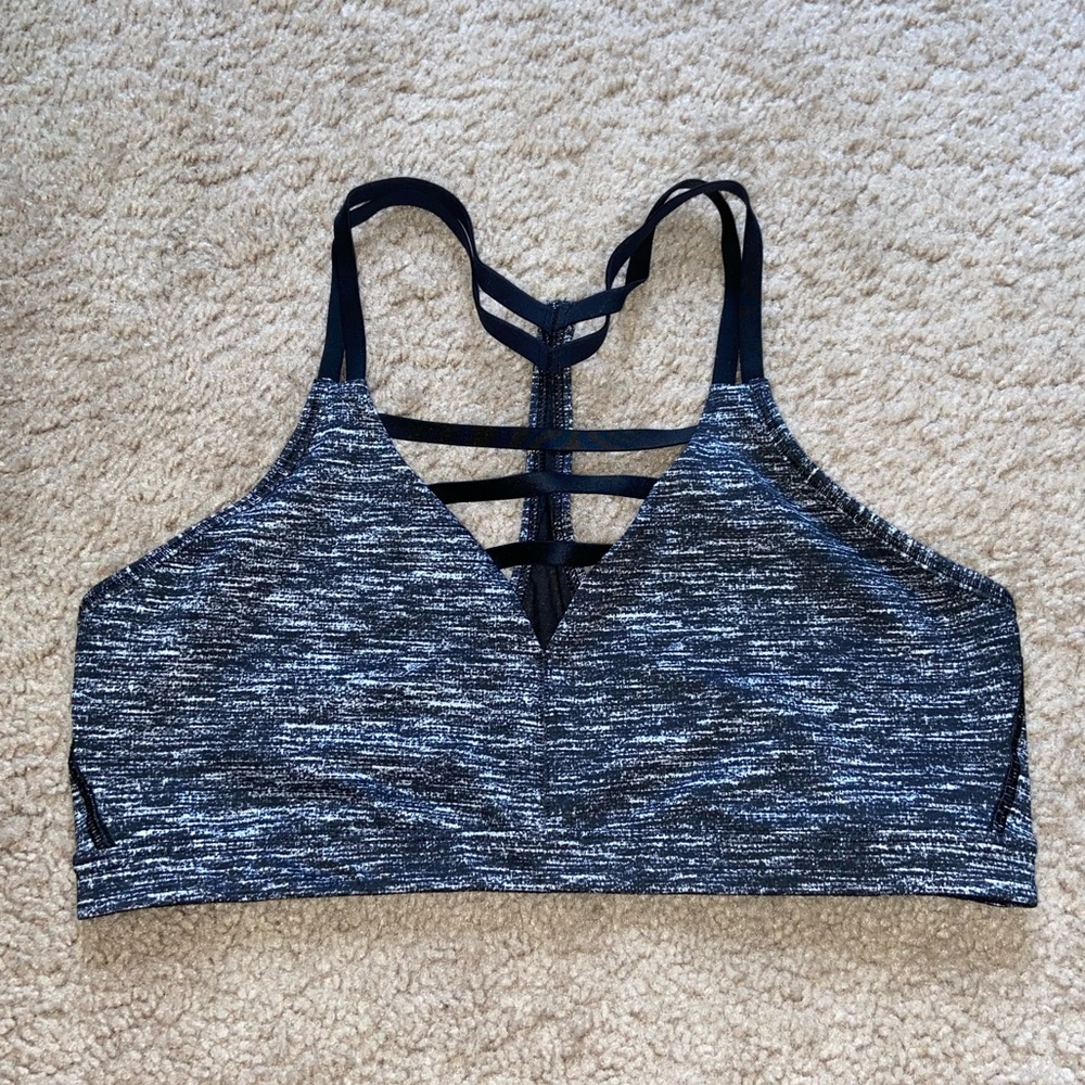 ❗️Victoria’s Secret Strappy Sport Black & Gray Sports Bra Size Large